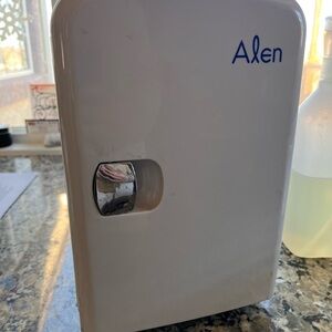 Mini fridge